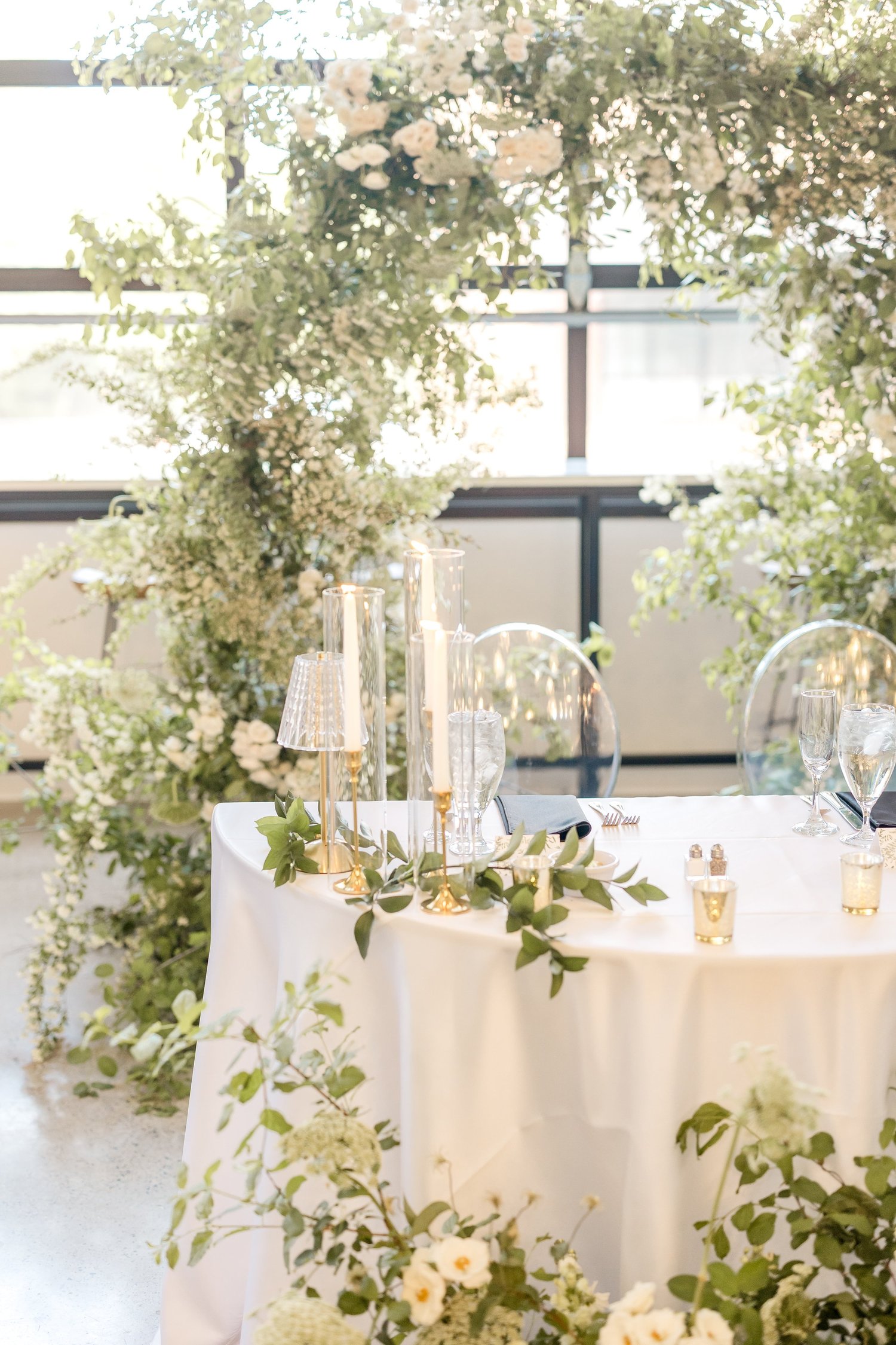 Brittany + Joe wedding at Urban Daisy Events