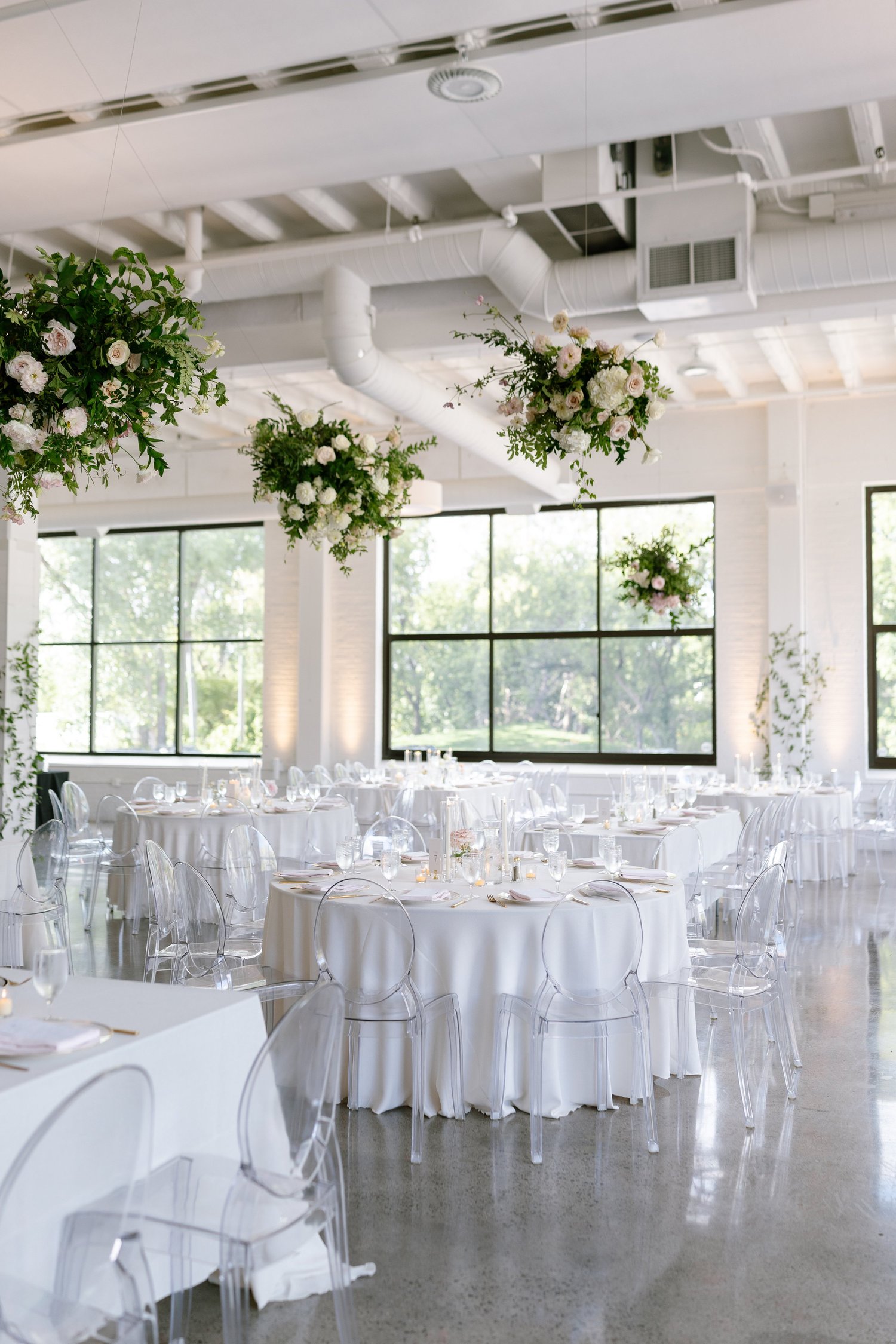 Kathryn + Nick wedding at Urban Daisy Events