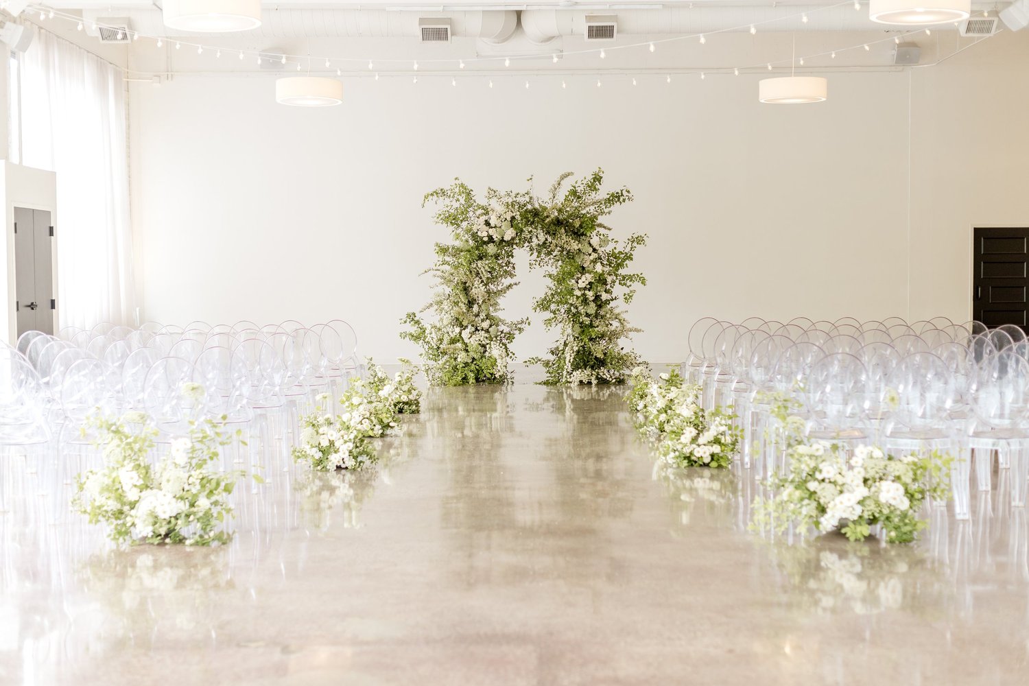 Brittany + Joe wedding at Urban Daisy Events