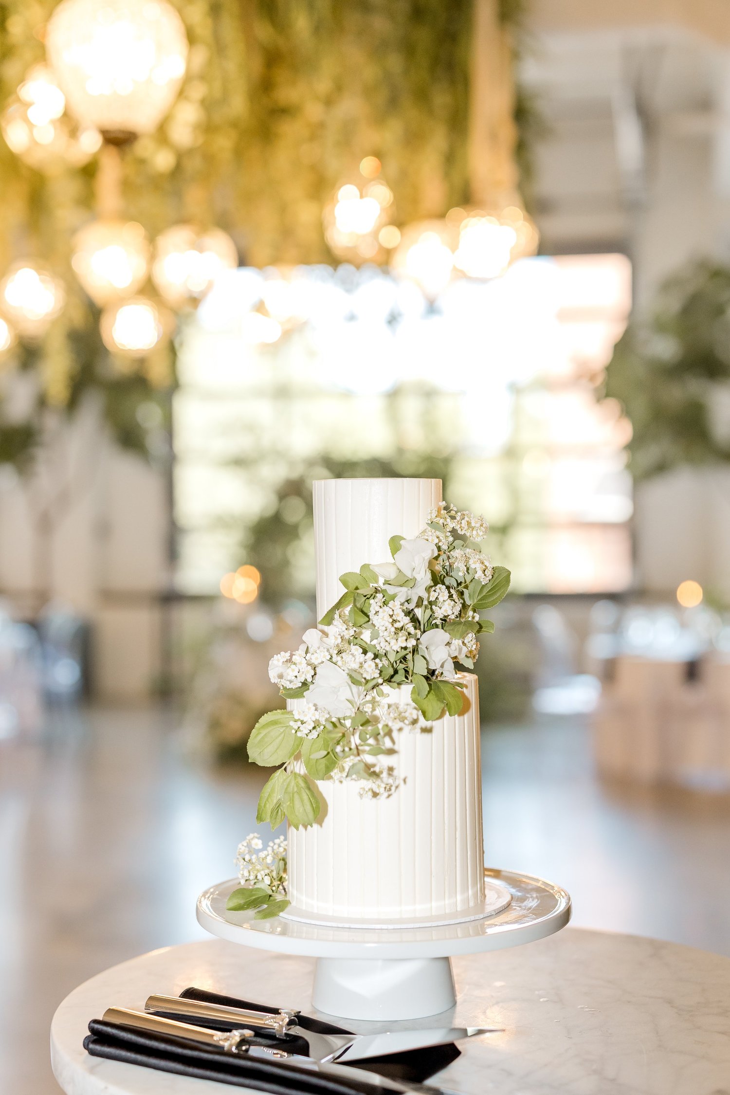 Brittany + Joe wedding at Urban Daisy Events
