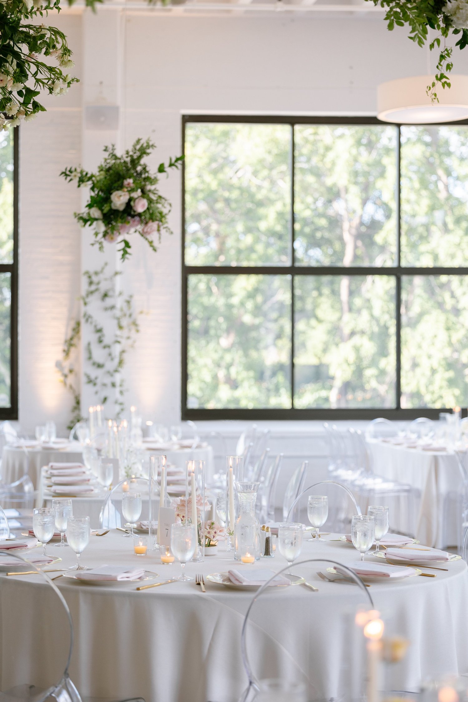 Kathryn + Nick wedding at Urban Daisy Events