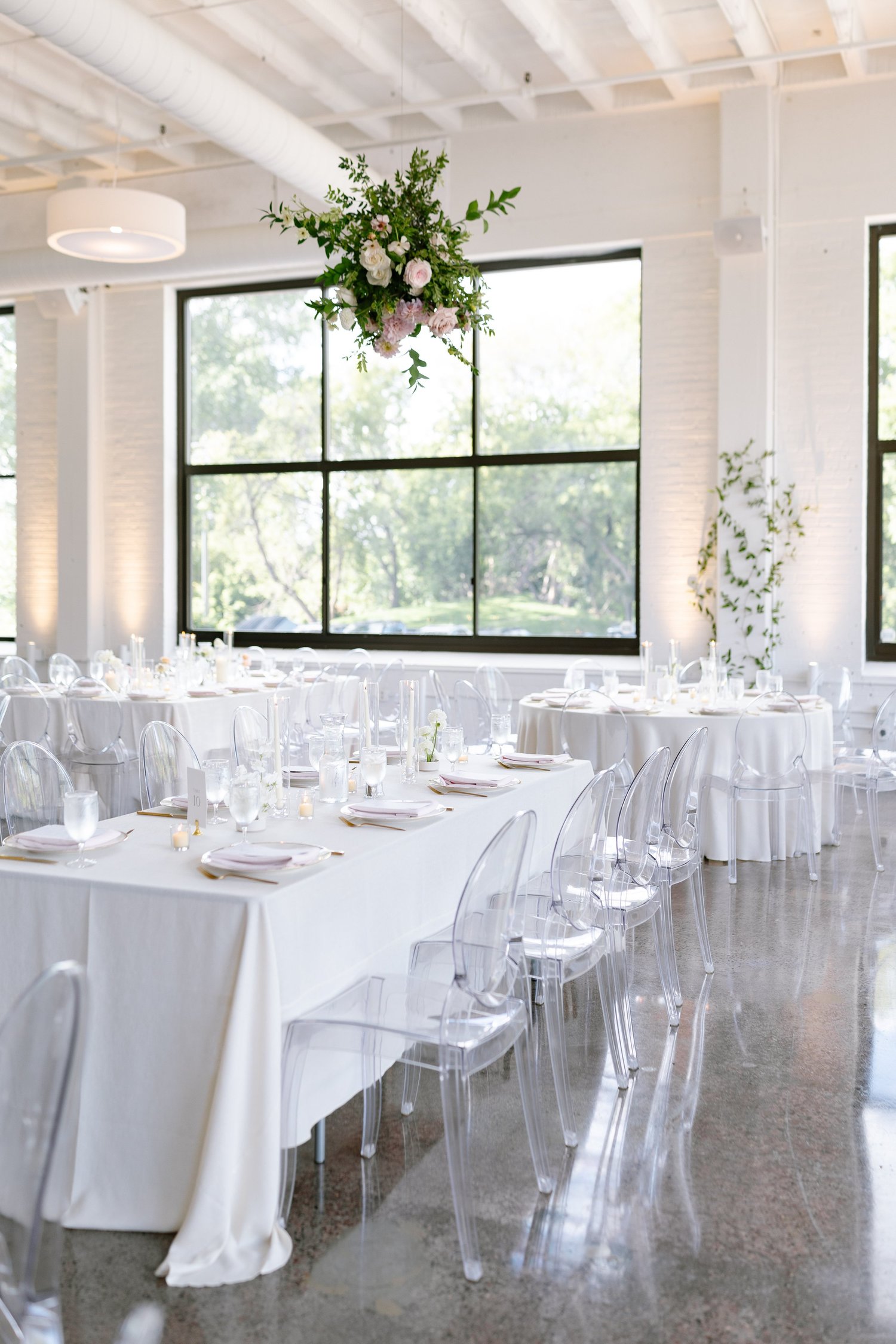 Kathryn + Nick wedding at Urban Daisy Events